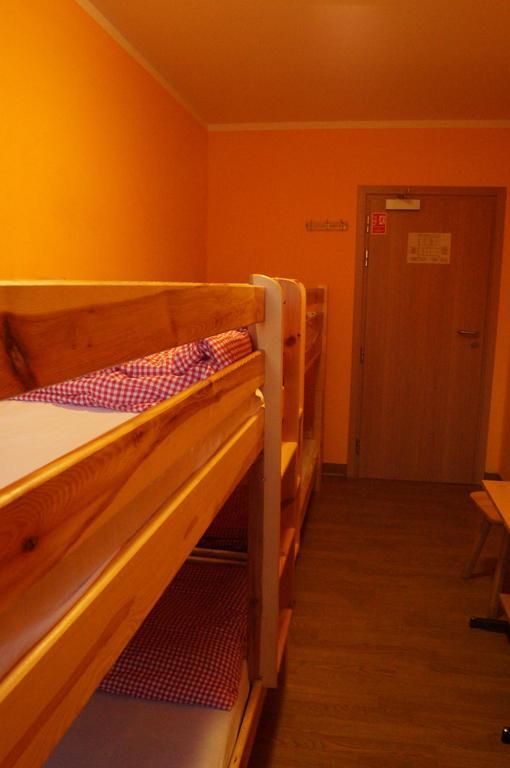 Schronisko Pttk Hala Szrenicka Hostel Szklarska Poreba Room photo