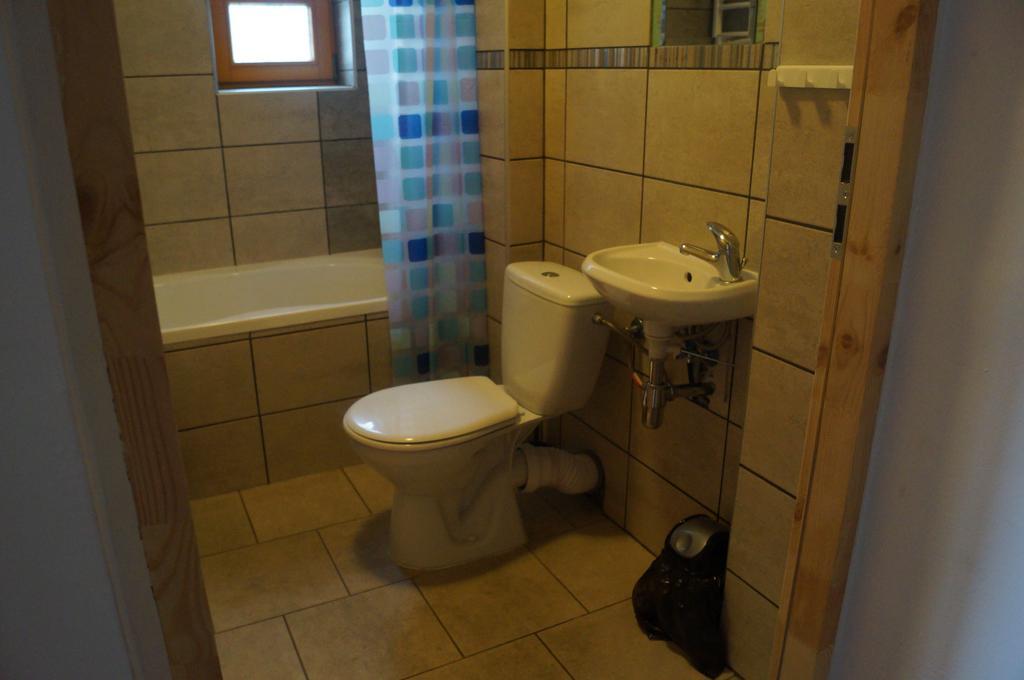 Schronisko Pttk Hala Szrenicka Hostel Szklarska Poreba Room photo